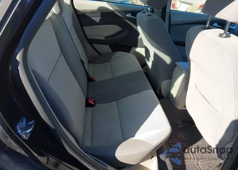 2013 Ford Focus Se z USA, uszkodzony, nr VIN 1FADP3F26DL186774